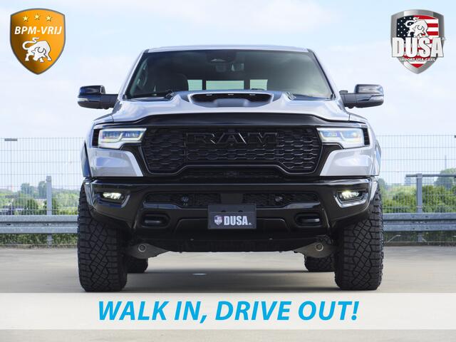 Dodge RAM PICKUP | RHO | 3.0L Twin-Turbo I6 | 4x4 | Crew Cab Night Edtion | Panoramadak | 14,4-inch Touchscreen | Passenger Display | Getoonde accessoires zijn verkrijgbaar tegen meerprijs