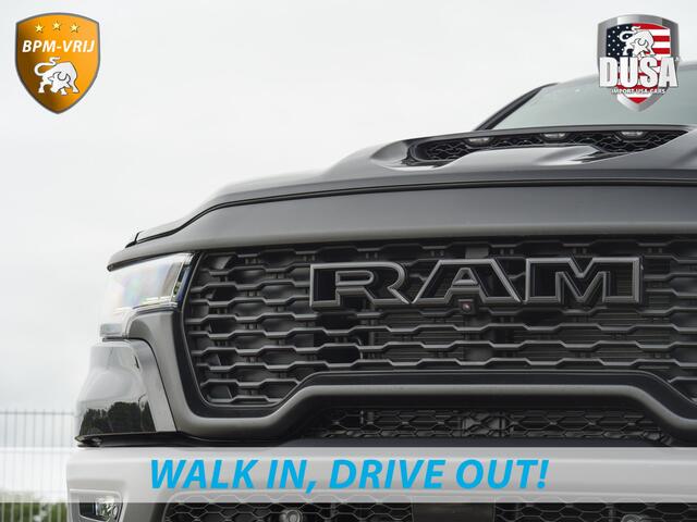 Dodge RAM PICKUP | RHO | 3.0L Twin-Turbo I6 | 4x4 | Crew Cab TWIN-TURBO HIGH OUTPUT | Panoramadak | 14,4-inch Touchscreen | Passenger Display | Getoonde accessoires zijn verkrijgbaar tegen meerprijs
