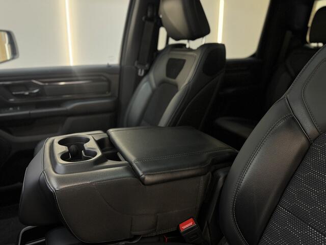 Dodge RAM PICKUP 1500 5.7 V8 4x4 BTS 6 ZITS!