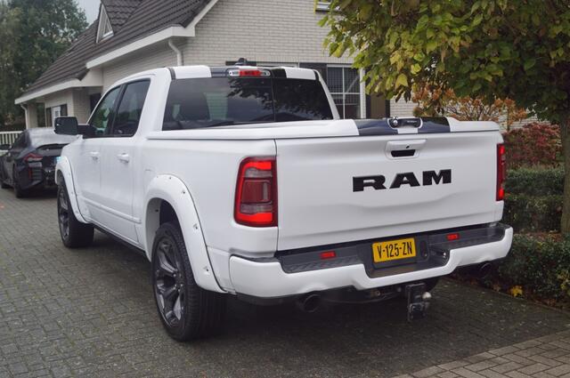 Dodge RAM PICKUP 1500 5.7 V8 4x4 Crew Cab (400pk) Limited Pano/Luchtvering/NAP/LPG