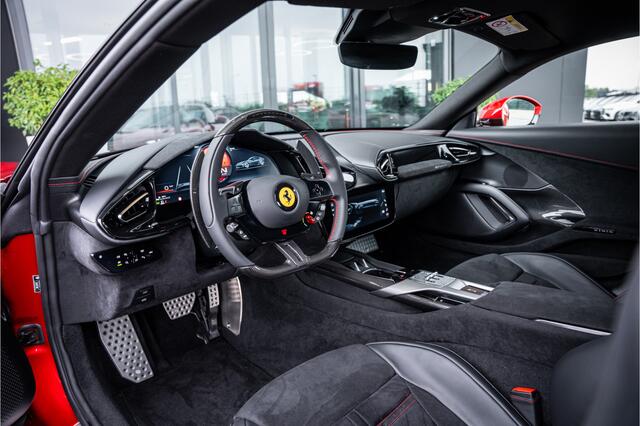 Ferrari 12Cilindri 6.5 V12 - Rosso Imola | Lift | Carbon Interior | Surround View | Electric Seats