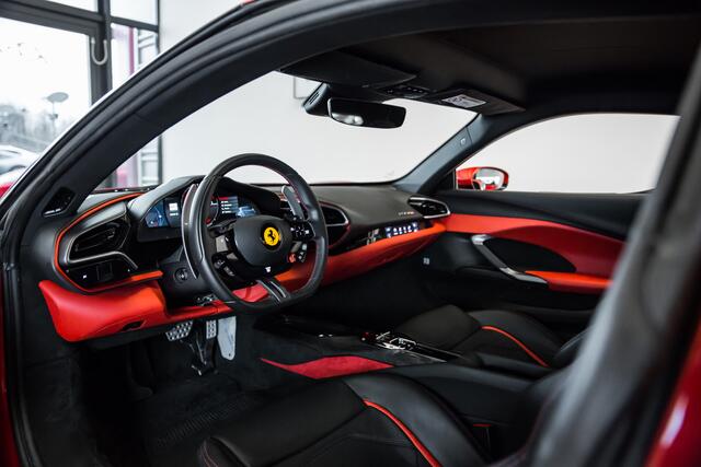 Ferrari 296 GTB ~Ferrari Munsterhuis~