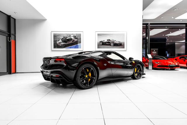 Ferrari 296 GTS ~Ferrari Munsterhuis~