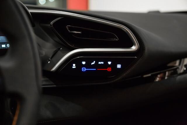 Ferrari 296 GTS ~Ferrari Munsterhuis~