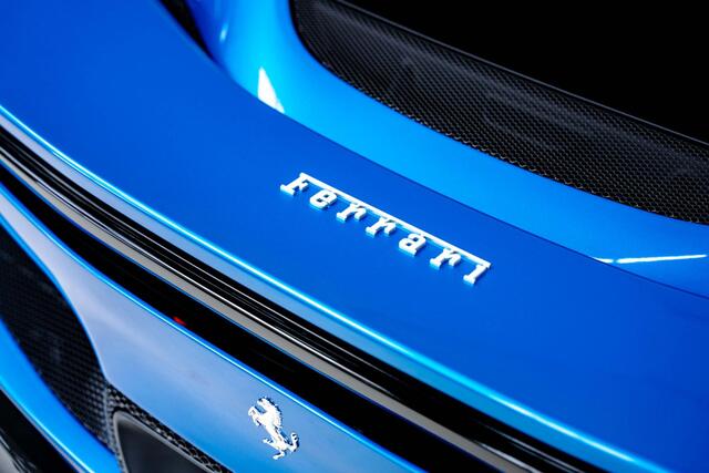 Ferrari 296 GTS 3.0 V6 Blue Corsa l Carbon | Lift