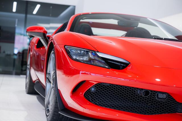 Ferrari 296 GTS - Kroymans Ferrari