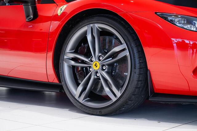 Ferrari 296 GTS - Kroymans Ferrari