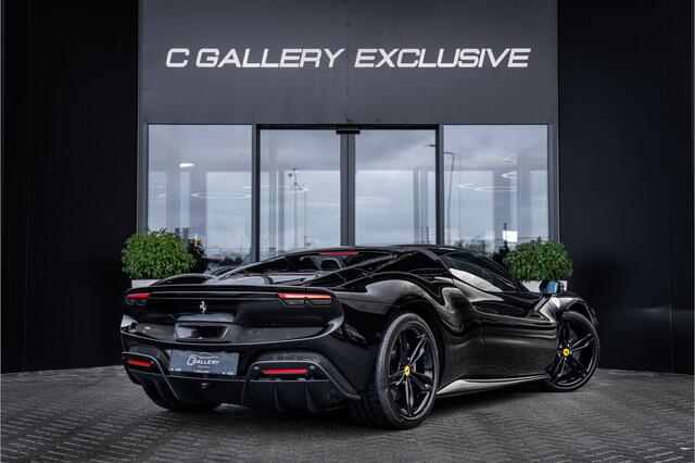 Ferrari 296 GTS 3.0 V6 - Daytona Racing Seats | Lift | Passenger Display | Carbon | JBL