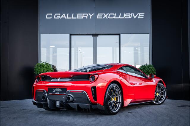 Ferrari 488 3.9 Pista - Lift | Full Carbon Pack | Camera | Dealer O.H.