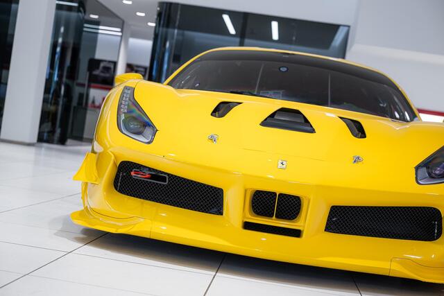 Ferrari 488 Challenge - Kroymans Ferrari