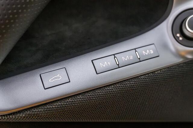 Ferrari 812 Superfast V12 - ATELIER - Giallo Triplo Strato