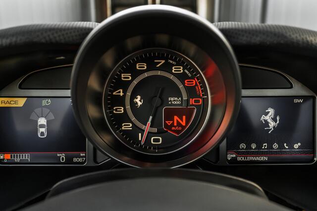 Ferrari 812 Superfast V12 - ATELIER - Giallo Triplo Strato