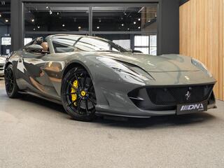ferrari-812-gts-grigio-scuro-carbon