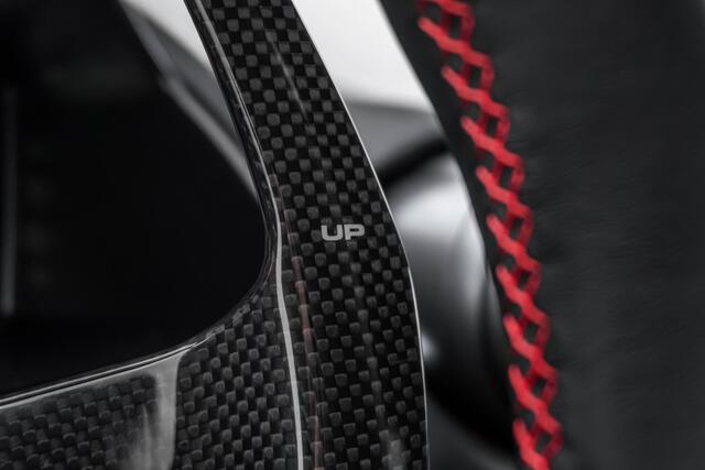 Ferrari 812 Superfast - Rosso Corsa | LIFT | JBL | PDIS | CARBON LED