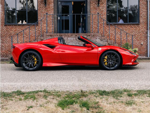 Ferrari F8 Spider 3.9 V8 F1 2007 Full Carbon Lift