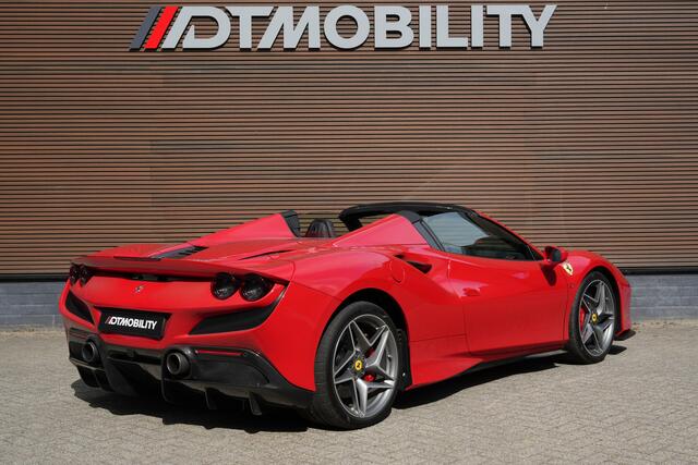 Ferrari F8 Spider 3.9 V8 HELE | Carbon | Lift | Passenger Display | Orig. NL |