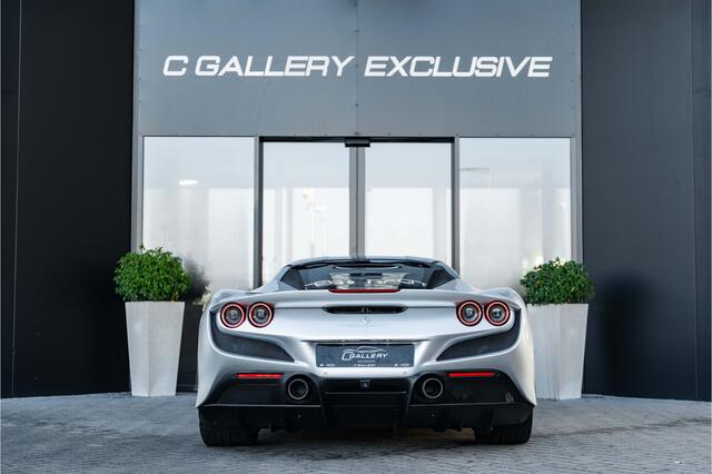 Ferrari F8 Tributo 3.9 V8 HELE - Argento Nurburgring | Passenger Display | Racing Seats | Lift