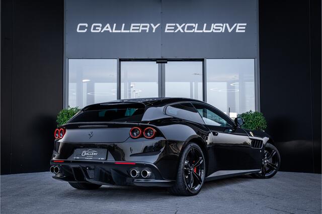 Ferrari GTC4 6.3 V12 - 4-zits l Lift l Passanger Display l Carbon l Panorama