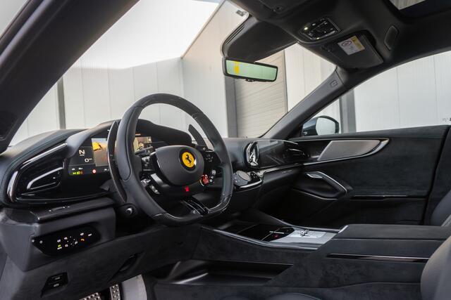 Ferrari Purosangue V12 - Verde Zeltweg - Lift - Panorama - NEW