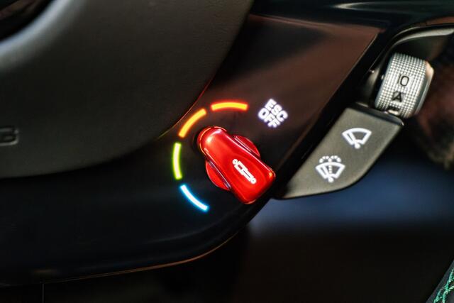 Ferrari Purosangue V12 - Verde Zeltweg - Lift - Panorama - NEW