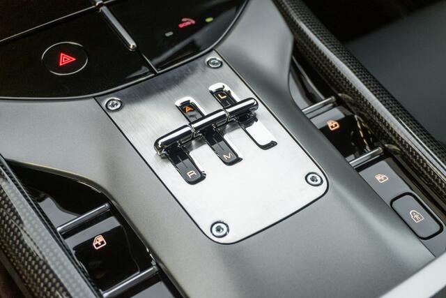 Ferrari Purosangue V12 - Verde Zeltweg - Lift - Panorama - NEW