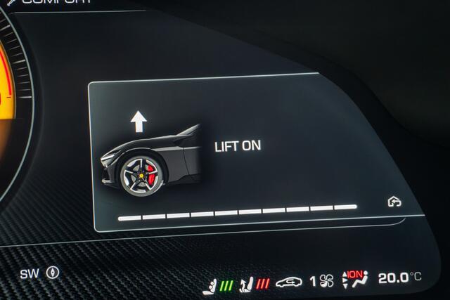 Ferrari Purosangue - Verde Pino - Panoramic roof - Burmester - Full PPF