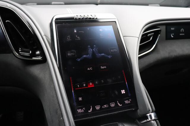 Ferrari Roma 3.9 V8 HELE | NL AUTO! | 620 PK | KERAMISCH | LEDER | STOELVERW. | MEMORY | 360° CAMERA | JBL AUDIO | CRUISE | NAVI |