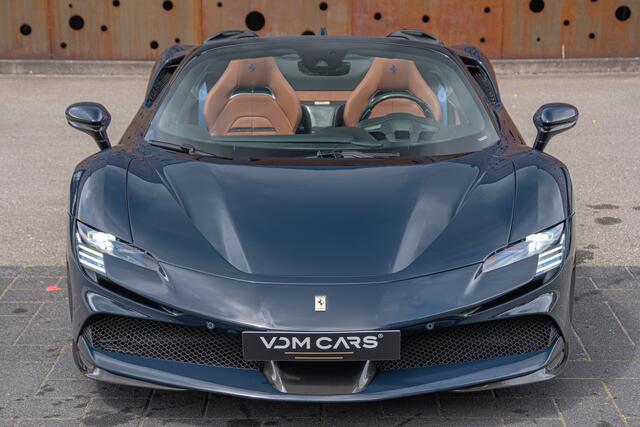 Ferrari SF90 Spider 4.0 V8 | CARBON (12x) | CarPlay | Lift | AFS | Two-Tone |