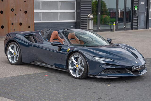 Ferrari SF90 Spider 4.0 V8 | CARBON (12x) | CarPlay | Lift | AFS | Two-Tone |