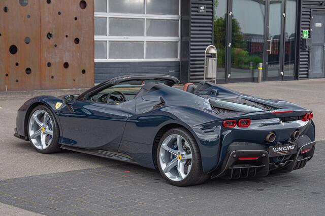 Ferrari SF90 Spider 4.0 V8 | CARBON (12x) | CarPlay | Lift | AFS | Two-Tone |