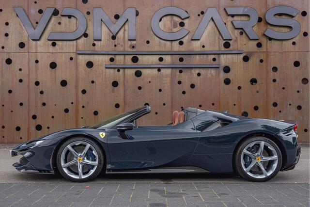 Ferrari SF90 Spider 4.0 V8 | CARBON (12x) | CarPlay | Lift | AFS | Two-Tone |
