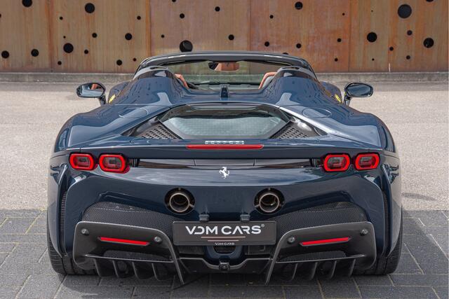 Ferrari SF90 Spider 4.0 V8 | CARBON (12x) | CarPlay | Lift | AFS | Two-Tone |