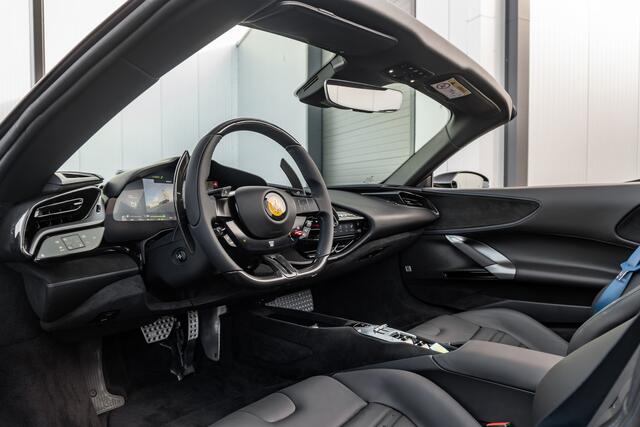 Ferrari SF90 Spider V8 - Orig NL - Nero Stellato