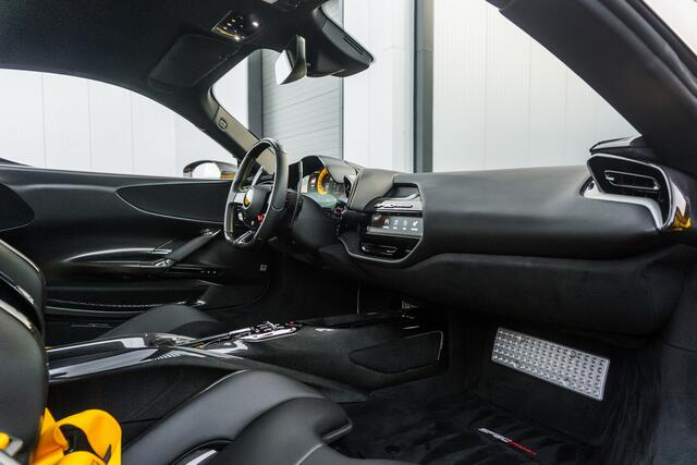 Ferrari SF90 Stradale V8 Assetto Fiorano - Giallo Modena