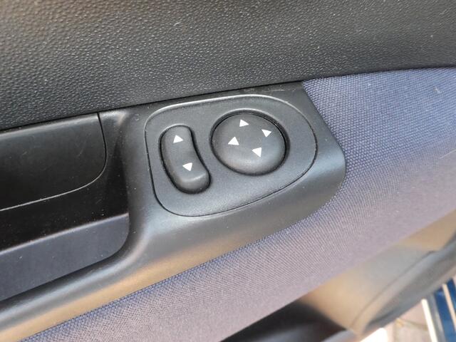 Fiat 500 1.0 Hybrid Club Cruise Control, Clima, Pdc achter, Carplay/Android Auto