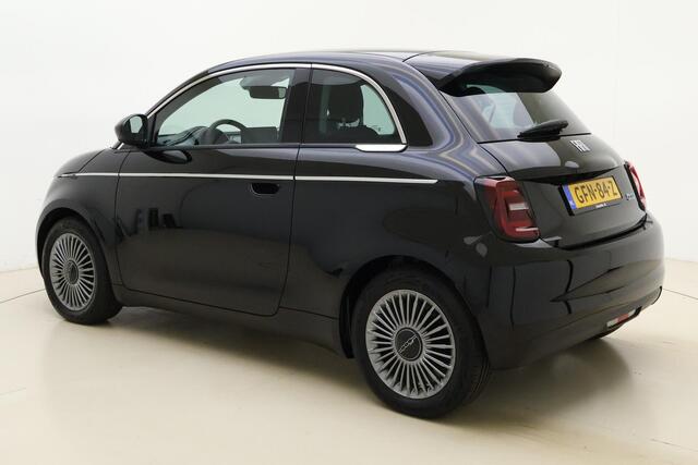 Fiat 500 Urban 42 kWh 118pk | Climate Control | Lichtmetalen Velgen | Cruise Control | Apple Carplay - Android Auto | Lage Kilometerstand | DAB Radio