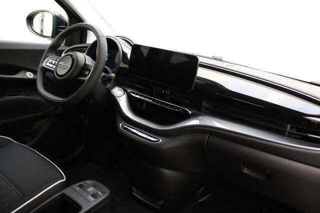 Fiat 500 Urban 42 kWh 118pk | Climate Control | Lichtmetalen Velgen | Cruise Control | Apple Carplay - Android Auto | Lage Kilometerstand | DAB Radio