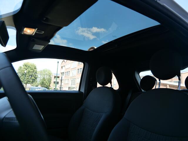 Fiat 500 1.0 Hybrid 70pk Dolcevita Panoramadak / PDC / Apple Carplay