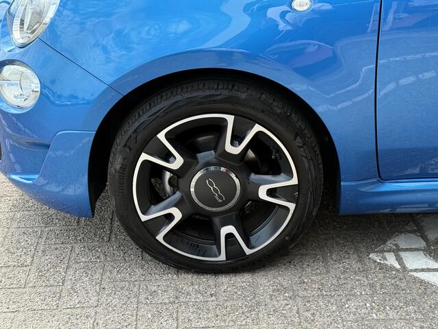 Fiat 500 1.0 Hybrid Rockstar | NAP | Navigatie | Panorama dak | Leer | DAB | Cruise Control | Lichtmetaal | Parkeersensoren | Airco |