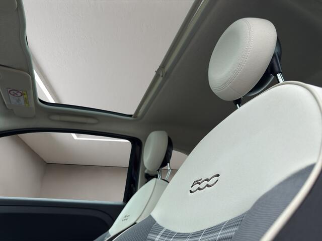 Fiat 500 1.2 Lounge 2018 ZWART | Panoramadak | Apple CarPlay | Airco