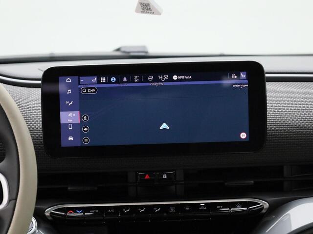Fiat 500 La Prima 42 kWh | Stoelverwarming | Leder | Camera | Apple Carplay / Android Auto