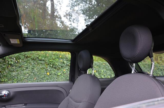 Fiat 500 1.0 Hybrid Dolcevita Pdc/Ecc/Apple Carplay/Android Auto/Getint glas/lichtmetalen velgen 15"/Panoramadak/Cruise control