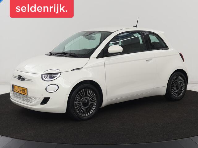 Fiat 500 Icon 42 kWh | Stoelverwarming | Camera | Carplay | Full LED | Navigatie | Dodehoek detectie | Climate control | Cruise control | Keyless | DAB