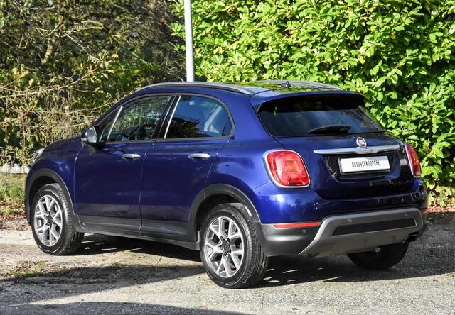 Fiat 500X 1.4 Turbo MultiAir Lounge automaat / zwart leer/stof / stuurverwarming / stoelverwarming / airco / cruise control / navi / USB / privacy glass achter