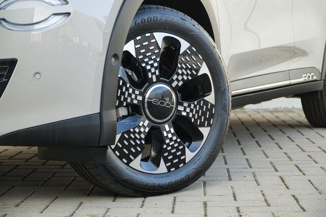 Fiat 600 1.2 Hybrid 100 PK La Prima | Navi | Camera | Carplay