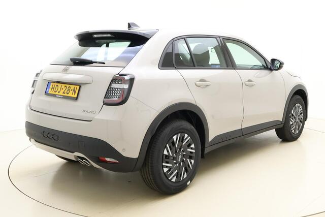 Fiat 600 1.2 Hybrid Urban 136 PK | Navigatie | Keyless | Climate control | Lichtmetalen velgen | Parkeersensoren | Camera