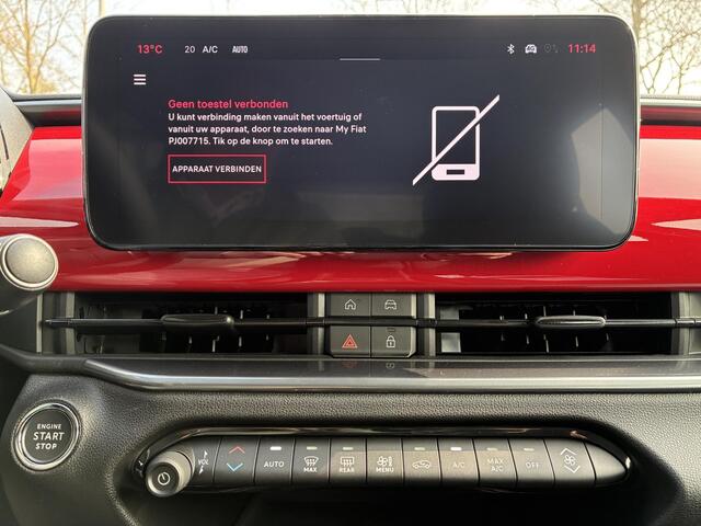 Fiat 600 600e RED 54 kWh | Climate control | Apple Carplay/Android Auto | Parkpilot | Cruise control | Keyless start | Volledig Digitaal instrumentenpaneel