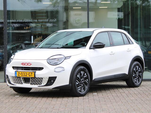 Fiat 600 600e RED 54 kWh | Apple Carplay / Climate / Cruise