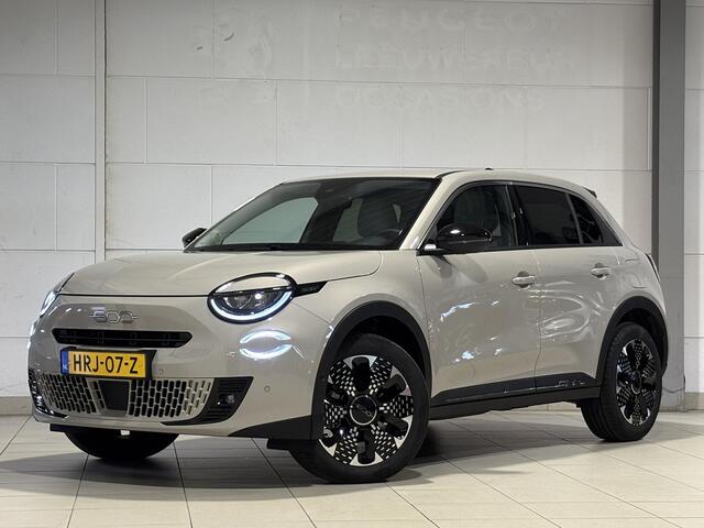 Fiat 600 La Prima 1.2 Hybrid 110 e-DSC6 | ELEKTR. A.KLEP | NAVI | CAMERA | LED KOPLAMPEN | DAB+ | APPLE CARPLAY / ANDROID AUTO