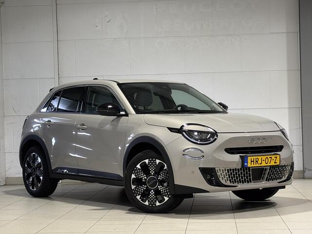 Fiat 600 La Prima 1.2 Hybrid 110 e-DSC6 | ELEKTR. A.KLEP | NAVI | CAMERA | LED KOPLAMPEN | DAB+ | APPLE CARPLAY / ANDROID AUTO